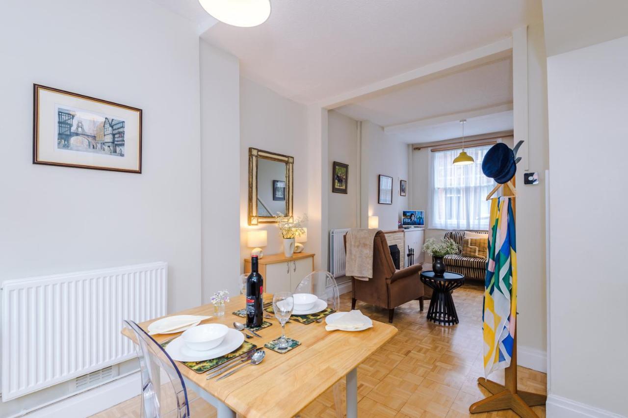 Holiday home Albion Chester